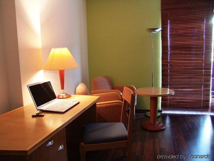 Green Energy Rooms 克拉科夫 客房 照片